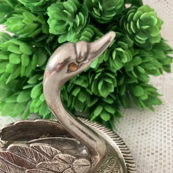 Elegant Silver Swan Home Accent - Picture 7 of 7